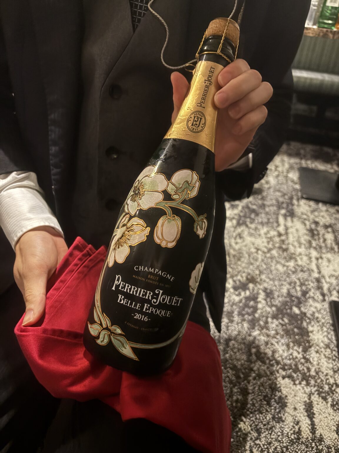 嬉しみ> ₃ < - 川崎キャバクラ Club Rutilus ルチルス|駅近×美女×高級空間