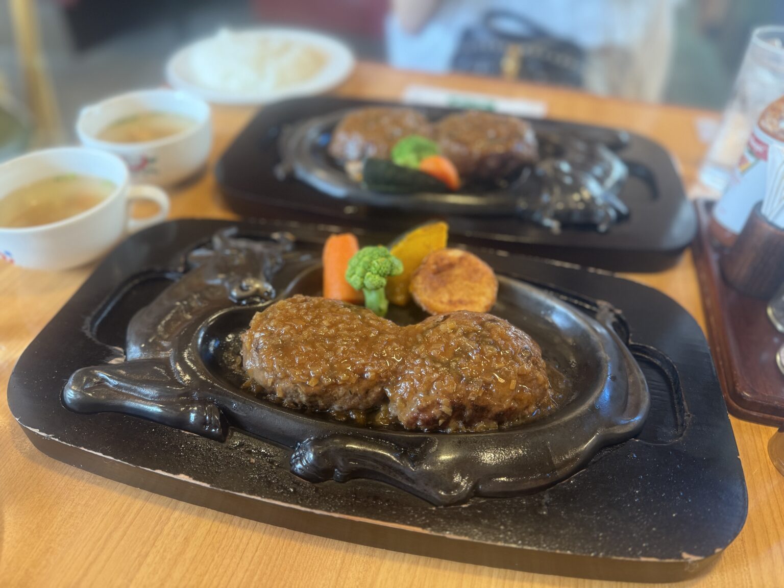 にく - 川崎キャバクラ Club Rutilus ルチルス｜駅近×美女×高級空間