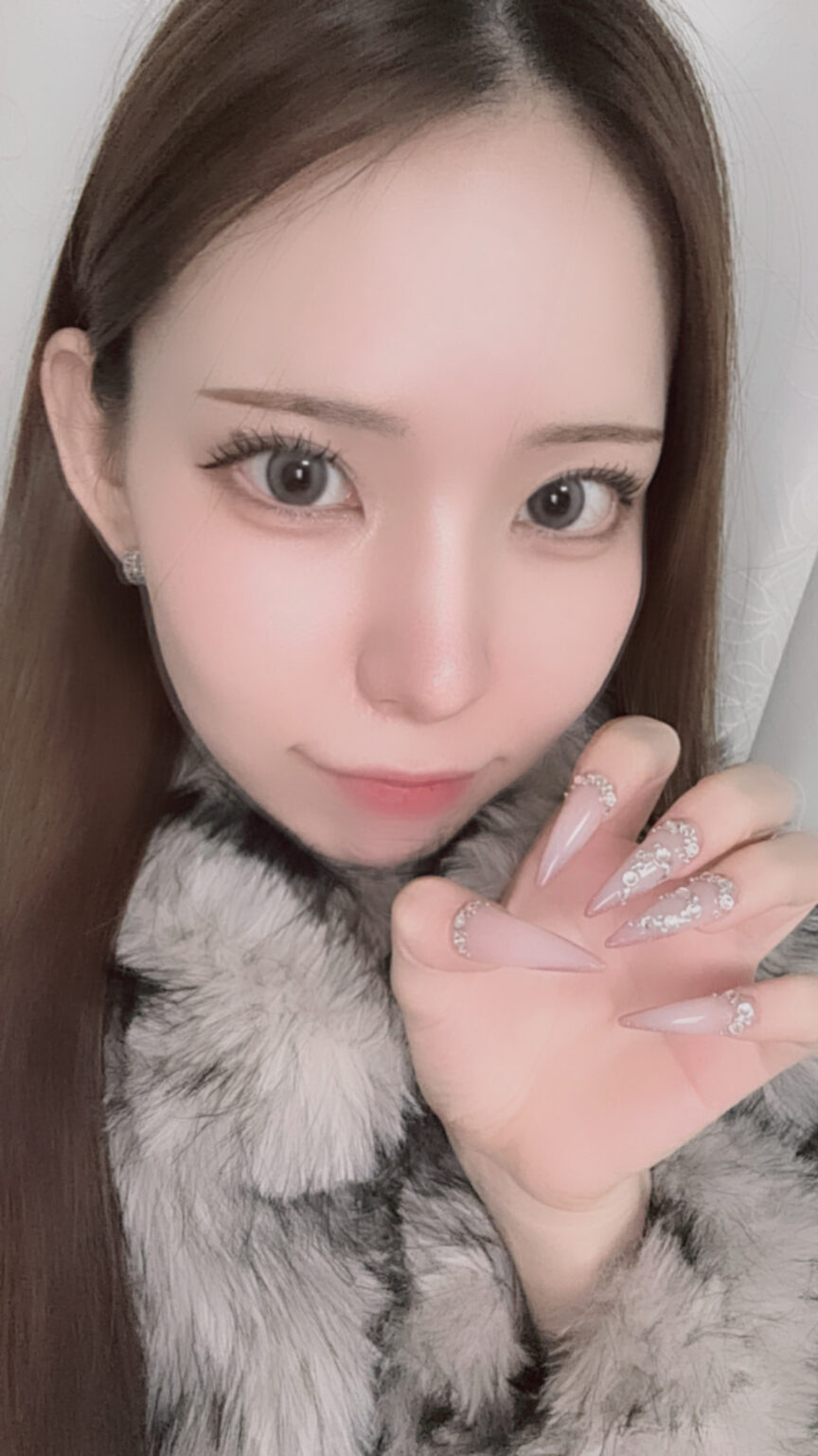 爪変えました✨️ - 川崎キャバクラ Club Rutilus ルチルス｜駅近×美女×高級空間